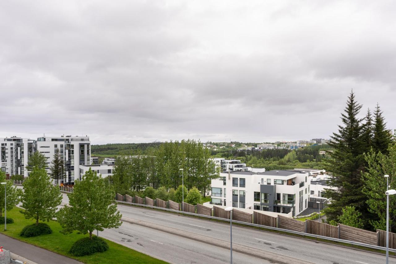 Lundur Apartments Reykjavik Exterior photo